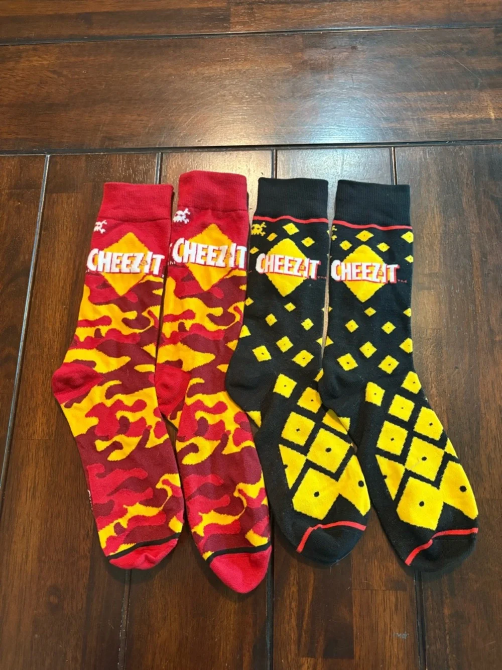2 Pair Cheezits Kids Novelty Crew Socks